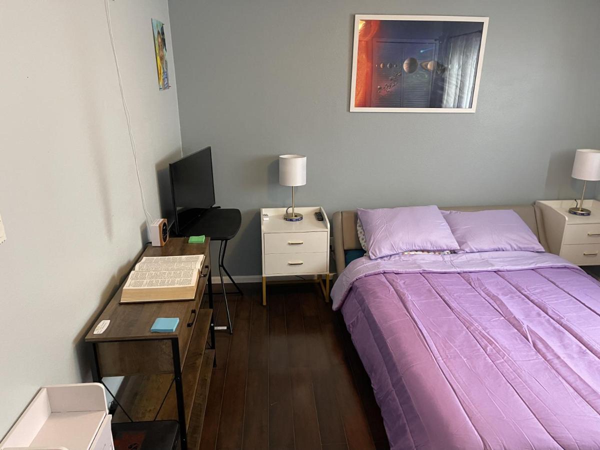 Shared Space With Private Room In Beautiful Lakefront Apartment Federal Way Exteriér fotografie